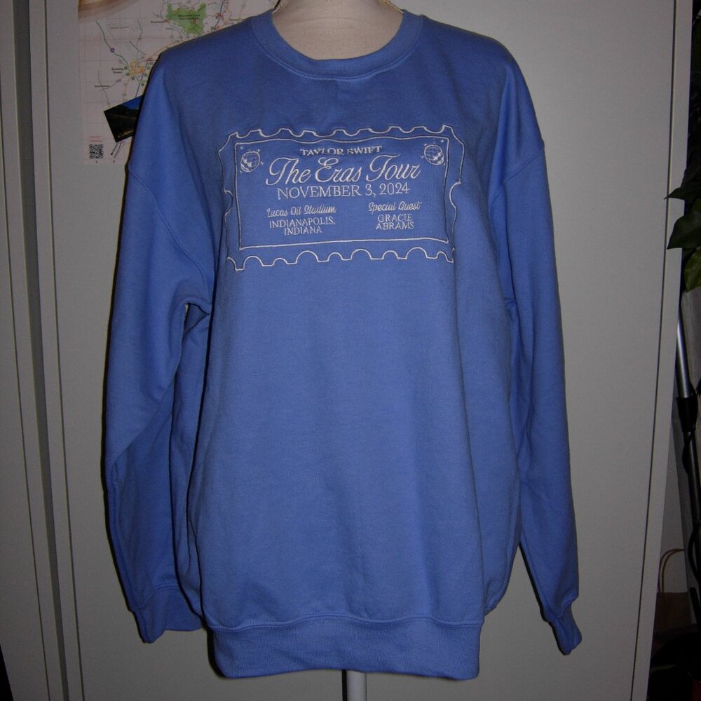 Taylor Swift Eras Tour Indianapolis 11/3/24 Sweatshirt L New With Tag